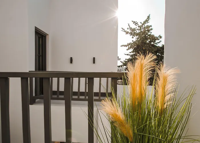 Sandom Szálloda Párosz