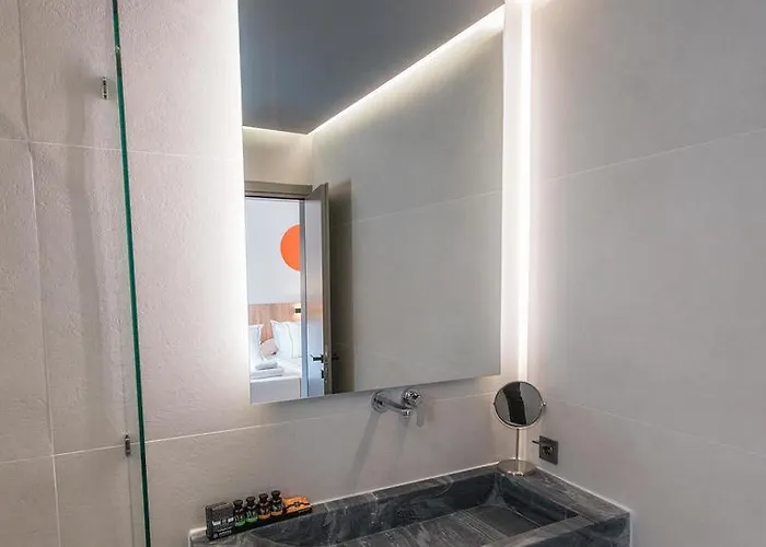 Szálloda Sandom Párosz